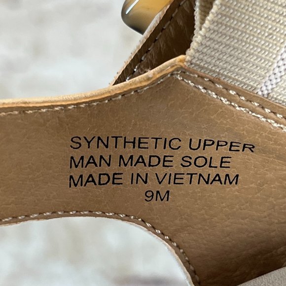 LOFT White Open Toe Adjustable Thick Ankle Straps Wood Style Block Heels 9 M - Picture 8 of 9